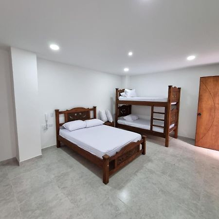 Hotel Antonella Plaza Pinchote Ngoại thất bức ảnh