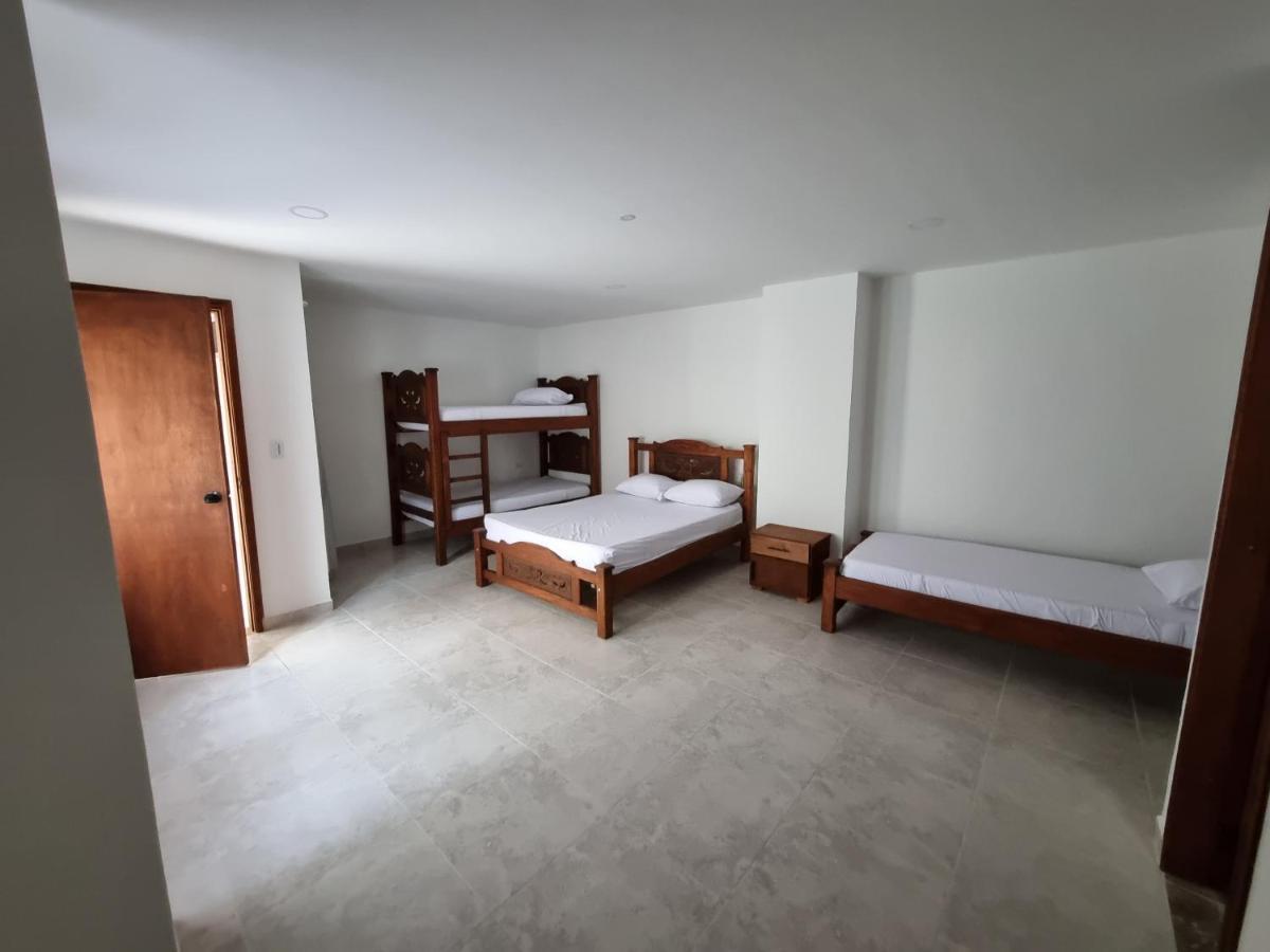 Hotel Antonella Plaza Pinchote Ngoại thất bức ảnh