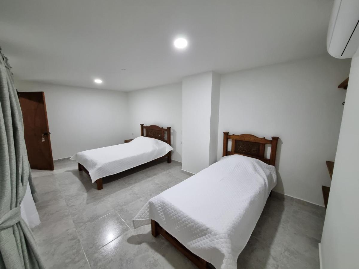 Hotel Antonella Plaza Pinchote Ngoại thất bức ảnh